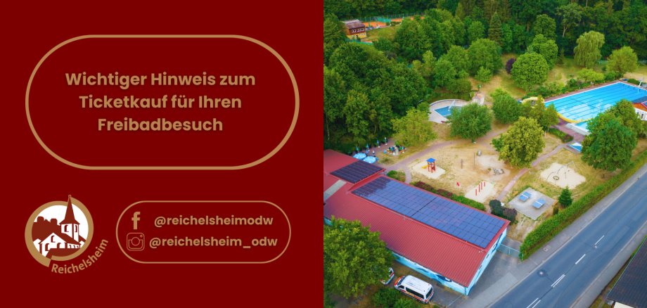 Drohnenblick aufs Reichelsheimer Freibad: großes Becken, Spielplatz, Wege im Grün; rechts Straße, unten Gebäude mit Solardach und Rettungswagen.